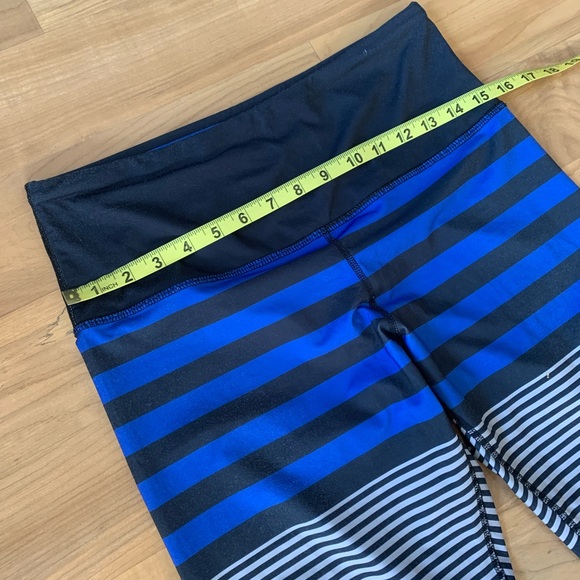 Workout Capri Leggings: Anjali - Picture 5 of 9